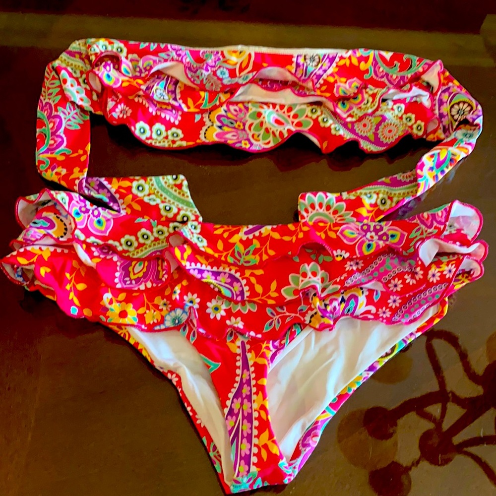 Ondade Mar bandeau bikini.